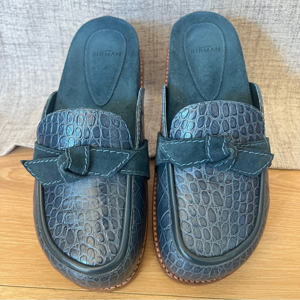 Alexandre Birman Bow Loafers emerald crocodile embossed